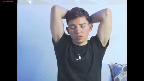 AndreWortix online show from December 2025 04:07:01 AM