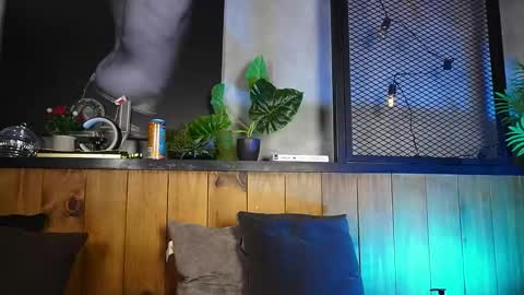 Snapshot of andrewortix chatting on May 2026 05:25:01 AM AndreWortix online show from May 2026 05:25:01 AM