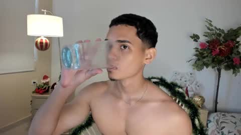 andrewrush_ online show from November 2025 06:24:02 PM