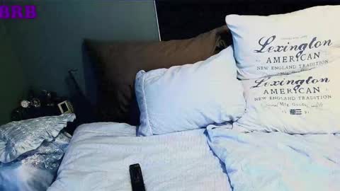 Snapshot of andrjoer chatting on January 2026 06:34:02 PM andrjoer online show from January 2026 06:34:02 PM