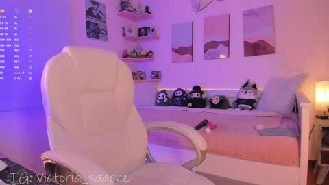 Snapshot of andromeedaa_ chatting on June 2026 03:47:01 PM Victoria Senz online show from June 2026 03:47:01 PM