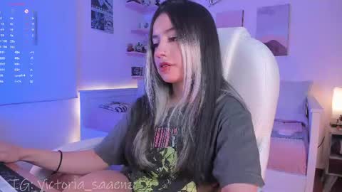 Victoria Senz  online show from July 2026 03:47:01 PM