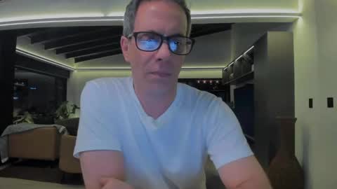 Andrew online show from February 2025 01:54:02 AM