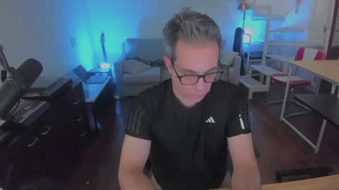 Snapshot of andy0pandi chatting on April 2026 01:26:01 AM Andrew online show from April 2026 01:26:01 AM