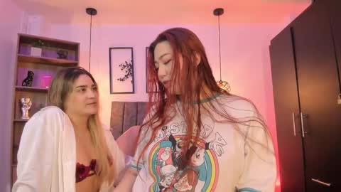 andy_and_emma online show from February 2025 12:33:01 PM