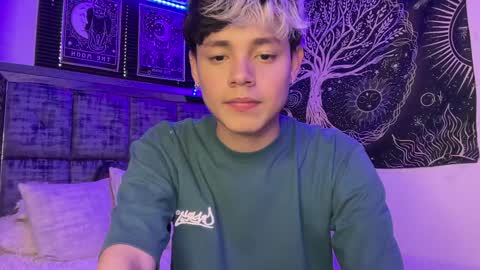 Andy online show from December 2024 06:28:02 PM