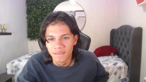 andy_dan1 online show from February 2025 06:59:01 PM