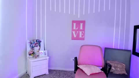 Andrea online show from January 2025 05:52:02 PM