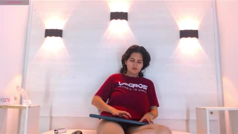 Snapshot of andy_look chatting on September 2025 03:30:02 AM Andy Look online show from September 2025 03:30:02 AM