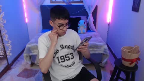 Snapshot of andy_norton chatting on April 2026 07:45:01 AM Andy online show from April 2026 07:45:01 AM