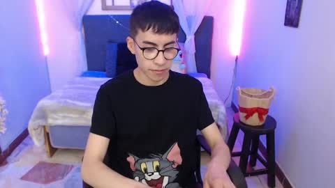 Snapshot of andy_norton chatting on April 2026 03:53:02 AM Andy online show from April 2026 03:53:02 AM