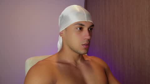 Snapshot of andy_weld chatting on September 2025 02:04:02 AM my onlyfans online show from September 2025 02:04:02 AM