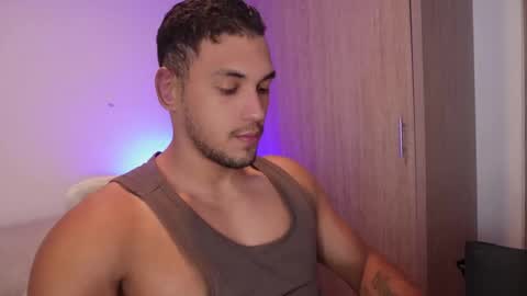 Snapshot of andy_weld chatting on October 2025 12:14:01 AM my onlyfans online show from October 2025 12:14:01 AM