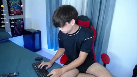 Snapshot of andyboy_19 chatting on December 2024 11:19:02 PM andy online show from December 2024 11:19:02 PM