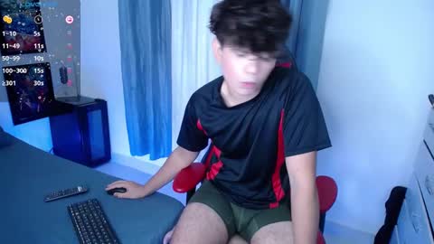 Snapshot of andyboy_19 chatting on December 2024 02:34:02 AM andy online show from December 2024 02:34:02 AM