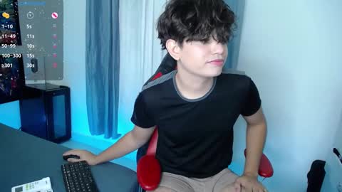 Snapshot of andyboy_19 chatting on December 2024 11:37:02 PM andy online show from December 2024 11:37:02 PM