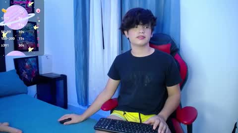 Snapshot of andyboy_19 chatting on February 2025 10:09:02 PM andy online show from February 2025 10:09:02 PM