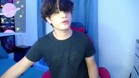 Snapshot of andyboy_19 chatting on February 2025 01:15:02 AM andy online show from February 2025 01:15:02 AM