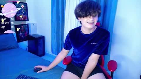 Snapshot of andyboy_19 chatting on March 2025 01:21:02 AM andy online show from March 2025 01:21:02 AM