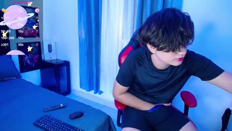 Snapshot of andyboy_19 chatting on March 2025 09:37:02 PM andy online show from March 2025 09:37:02 PM