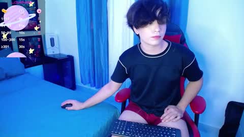 Snapshot of andyboy_19 chatting on March 2025 10:32:02 PM andy online show from March 2025 10:32:02 PM