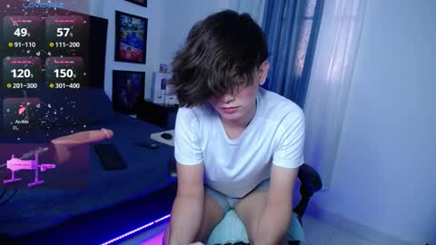 Snapshot of andyboy_19 chatting on October 2025 10:23:02 PM andy online show from October 2025 10:23:02 PM