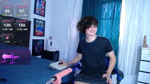 Snapshot of andyboy_19 chatting on November 2025 08:09:01 PM andy online show from November 2025 08:09:01 PM