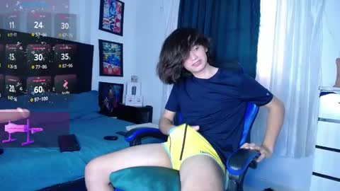Snapshot of andyboy_19 chatting on May 2026 10:40:02 PM andy online show from May 2026 10:40:02 PM