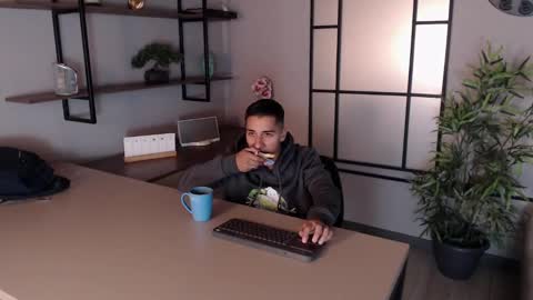 Andy Joy  online show from January 2025 10:42:01 AM