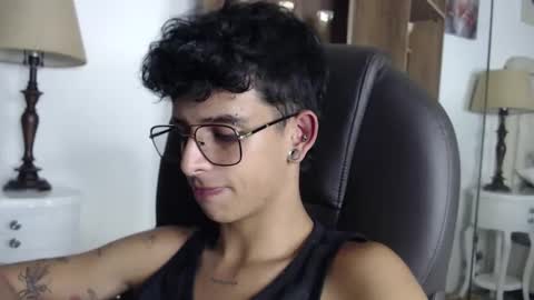 andyxibrat online show from April 2026 07:04:02 PM