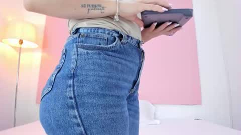 Andy  online show from October 2025 11:43:01 AM