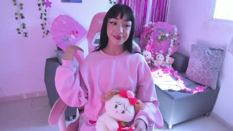 Snapshot of aneko_morii chatting on January 2025 05:10:01 PM online show from January 2025 05:10:01 PM