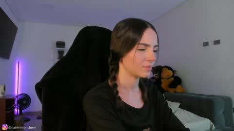      online show from April 2026 02:09:02 AM