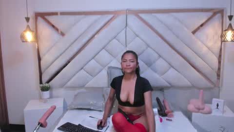 Snapshot of aneljones chatting on March 2025 04:32:01 AM Anell online show from March 2025 04:32:01 AM