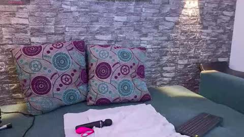 Anell online show from February 2026 08:36:01 PM