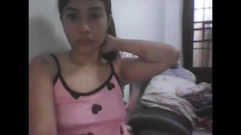 Snapshot of ange011 chatting on April 2026 05:40:01 AM ange011 online show from April 2026 05:40:01 AM