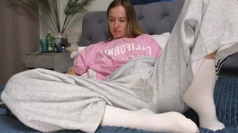 Snapshot of ange1ok chatting on August 2026 04:43:01 PM ange1ok online show from August 2026 04:43:01 PM