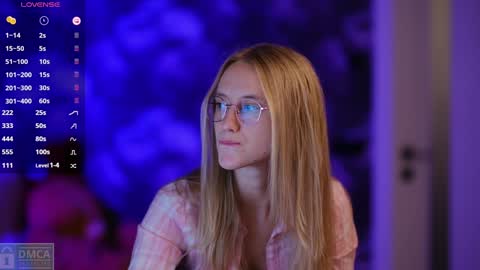 Snapshot of angeellina chatting on December 2024 07:56:01 PM angeellina online show from December 2024 07:56:01 PM