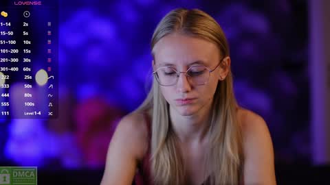 Snapshot of angeellina chatting on December 2024 11:40:02 PM angeellina online show from December 2024 11:40:02 PM