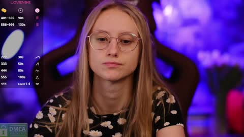 Snapshot of angeellina chatting on January 2025 11:00:01 PM angeellina online show from January 2025 11:00:01 PM