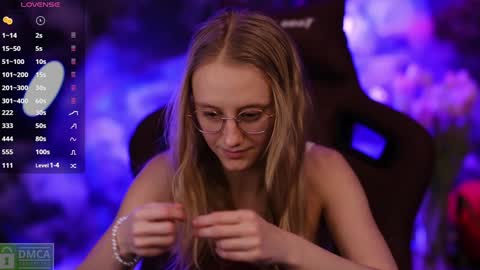 Snapshot of angeellina chatting on January 2025 09:40:01 PM angeellina online show from January 2025 09:40:01 PM