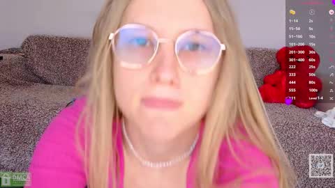 Snapshot of angeellina chatting on February 2026 10:24:01 AM angeellina online show from February 2026 10:24:01 AM