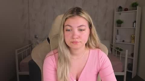 Snapshot of angel__grace chatting on May 2026 12:05:01 AM Grace online show from May 2026 12:05:01 AM