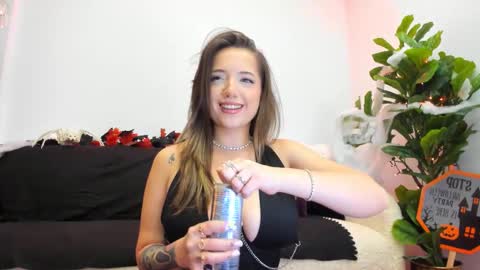 angel__vibe online show from October 2025 07:58:02 PM