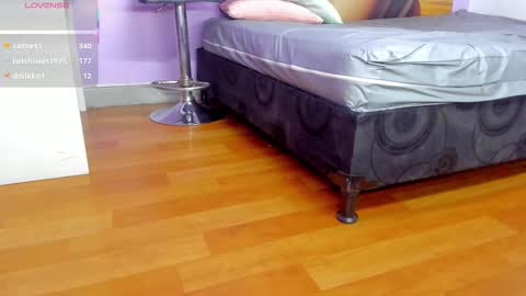  Angel  online show from September 2025 06:23:02 PM