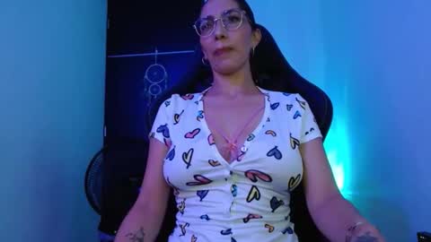 angel blackhot online show from March 2026 12:17:02 AM