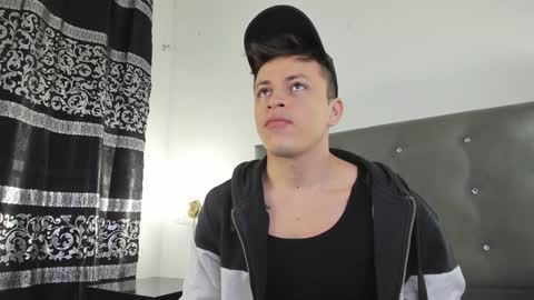 Angel Cuervo online show from January 2025 12:30:01 PM