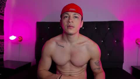 Angel Cuervo online show from September 2025 12:38:01 PM