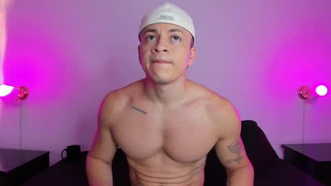 Angel Cuervo online show from November 2025 12:27:02 PM