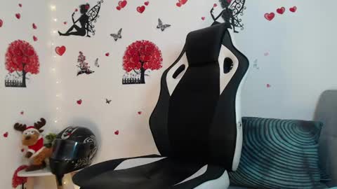 Angel Curl online show from January 2025 04:44:02 AM